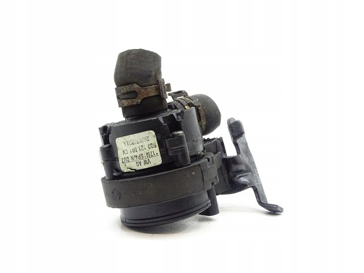 DODATKOWA-POMPA-WODY-SEAT-LEON-III-2-0-TDI-5Q0121591CN DODATKOWA POMPA WODY SEAT LEON III 2.0 TDI 5Q0121591CN