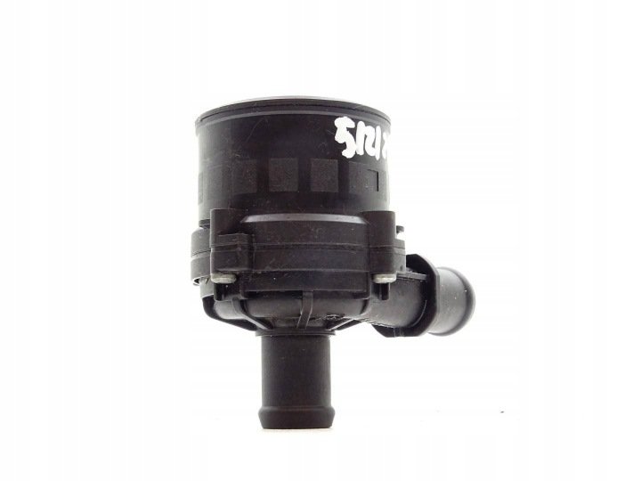DODATKOWA POMPKA WODY VW GOLF VIII 5H AUDI A3 8Y 2.0 TDI 2Q0965567A