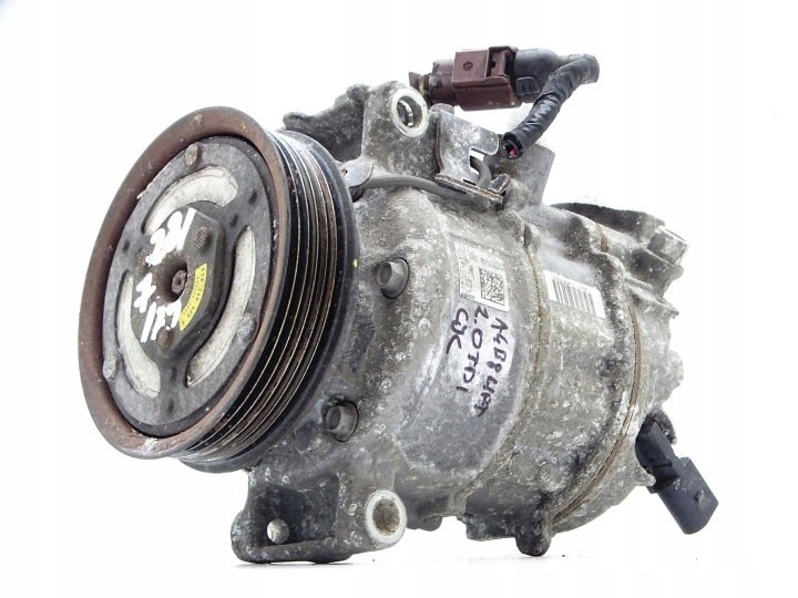 KOMPRESOR SPRĘŻARKA KLIMATYZACJI AUDI A4 B8 A5 8T 2.0 TDI 8T0260805S
