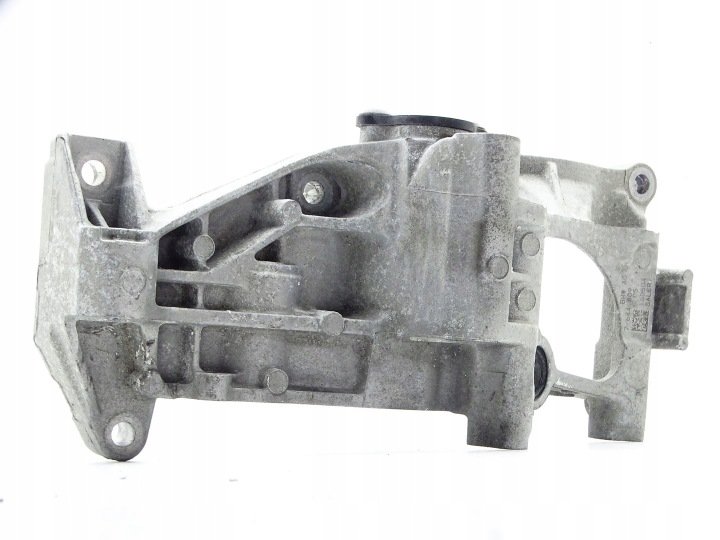LAPA-PODSTAWA-POMPY-WODY-BMW-F22-F23-F30-F31-F32-2-0i-7644809 ŁAPA PODSTAWA POMPY WODY BMW F22 F23 F30 F31 F32 2.0i 7644809