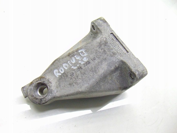 LAPA-SILNIKA-SSANGYONG-RODIUS-KORANDO-III-2-0-D-A6712231604 ŁAPA SILNIKA SSANGYONG RODIUS KORANDO III 2.0 D A6712231604