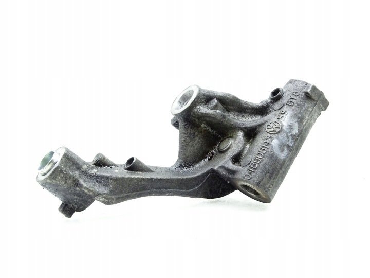 LAPA-UCHWYT-ALTERNATORA-AUDI-A1-8X-LIFT-1-4-TDI-04B903143 ŁAPA UCHWYT ALTERNATORA AUDI A1 8X LIFT 1.4 TDI 04B903143