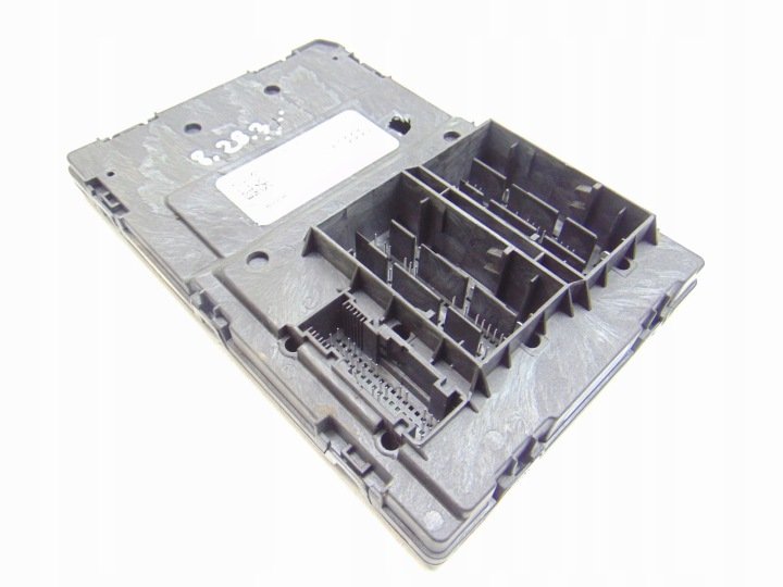 MODUL-STEROWNIK-KOMFORTU-AUDI-A4-B9-8W0907063CC MODUŁ STEROWNIK KOMFORTU AUDI A4 B9 8W0907063CC