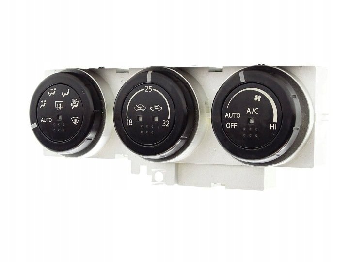 PANEL NAWIEWU KLIMATYZACJI NISSAN 350Z 96935CD700