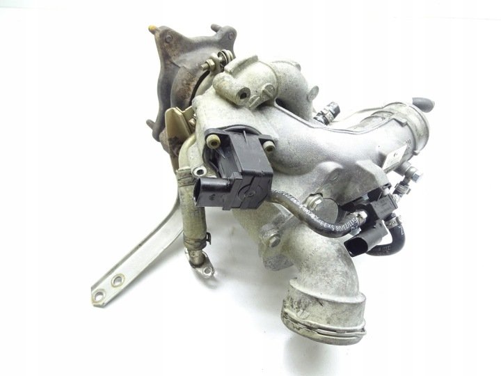 TURBOSPRĘŻARKA TURBO AUDI A3 8P LIFT 1.8 TFSI BZB 06J145701L