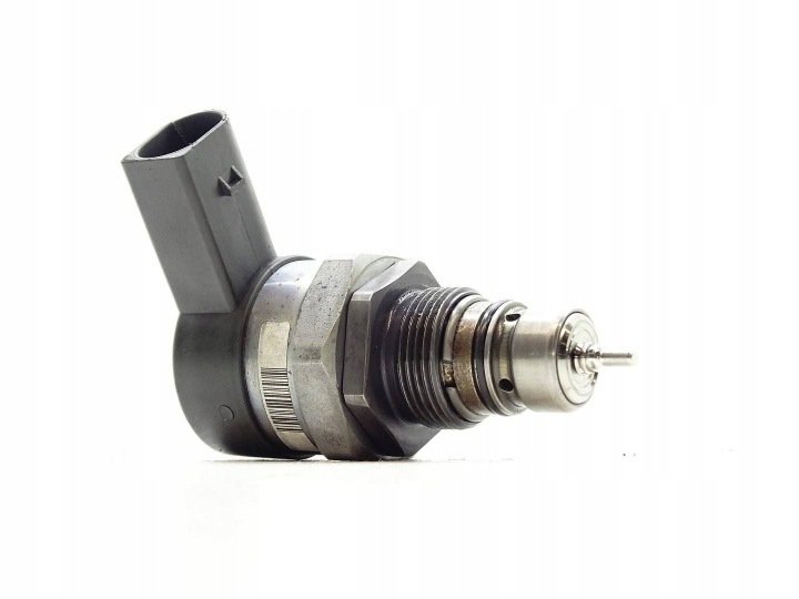 ZAWOR-REGULATOR-CISNIENIA-PALIWA-MERCEDES-C-W205-E-W212-2-2-CDI-A0000705746 ZAWÓR REGULATOR CIŚNIENIA PALIWA MERCEDES C W205 E W212 2.2 CDI A0000705746