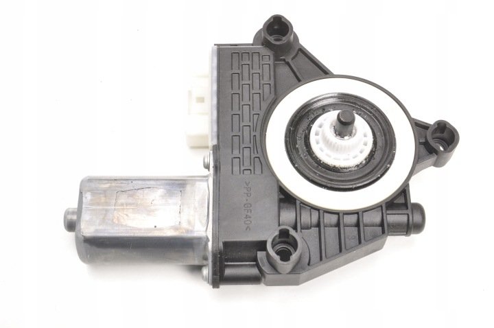 BMW 1 F40 SILNICZEK OPUSZCZANIA SZYBY PRAWY TYŁ