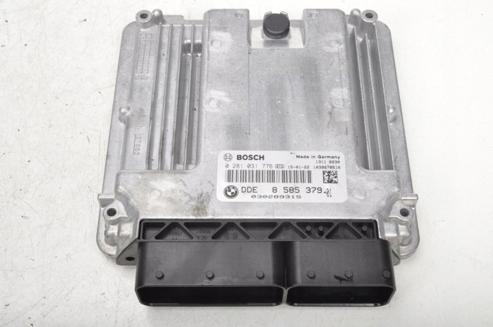 BMW 3 F30 330d 3.0 D STEROWNIK SILNIKA 8585379