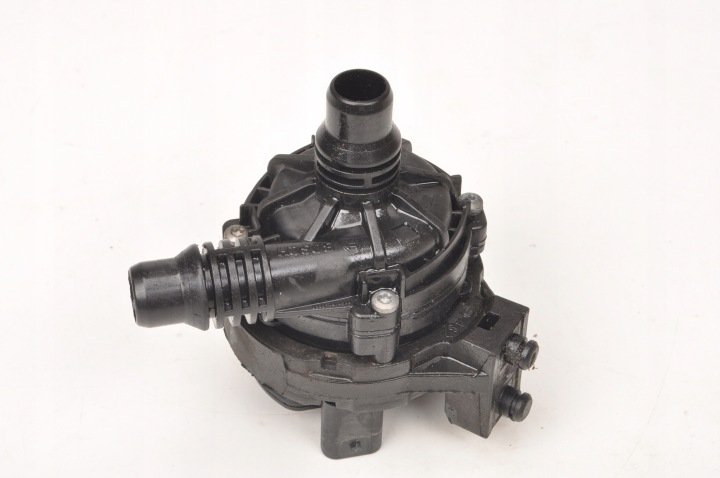 BMW 3 G20 330e 2.0 POMPA WODY 8671654