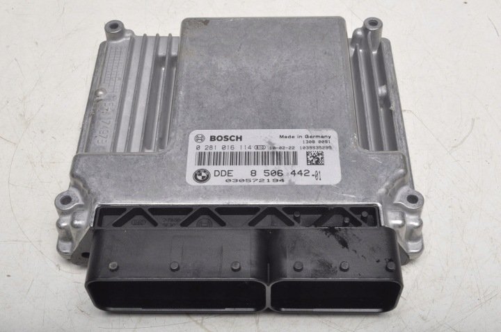 BMW E82 2.0 D KOMPUTER STEROWNIK SILNIKA 8506442