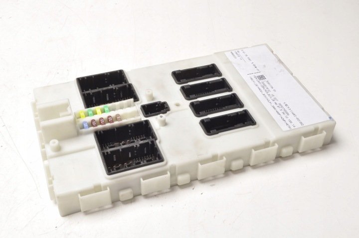 BMW-F30-1-6-SKRZYNKA-MODUL-BSI-9381104 BMW F30 1.6 SKRZYNKA MODUŁ BSI 9381104