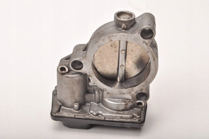 BMW F39 F44 F45 F46 F48 2.0 PRZEPUSTNICA 7619008