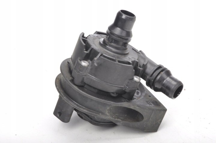 BMW-F48-2-0-16V-POMPKA-WODY-8486848 BMW F48 2.0 16V POMPKA WODY 8486848