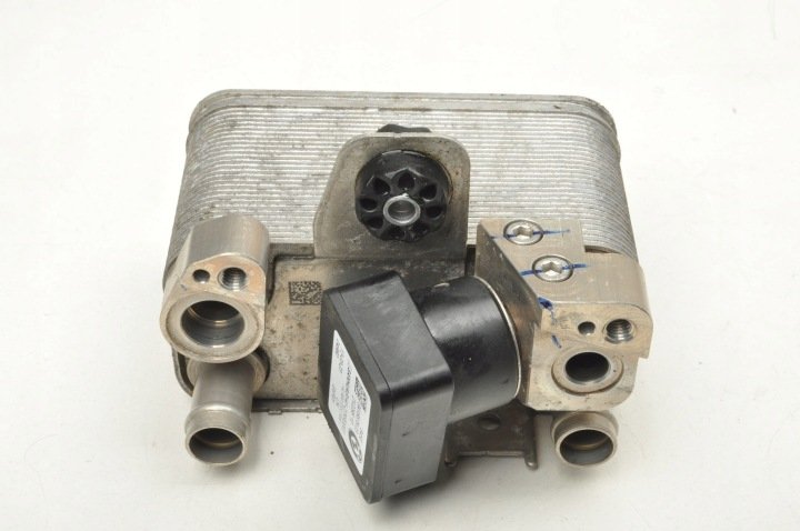BMW I4 G26 CHŁODNICA WYMIENNIK CIEPŁA 9418878