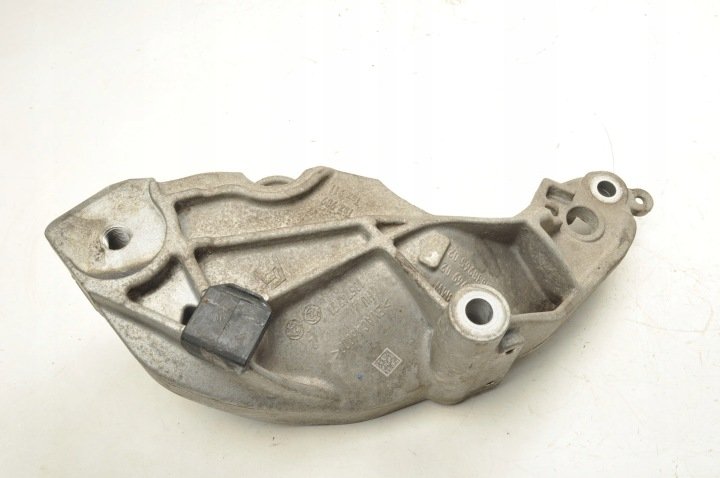BMW I4 G26 ŁAPA SILNIKA WSPORNIK LEWY 8838969