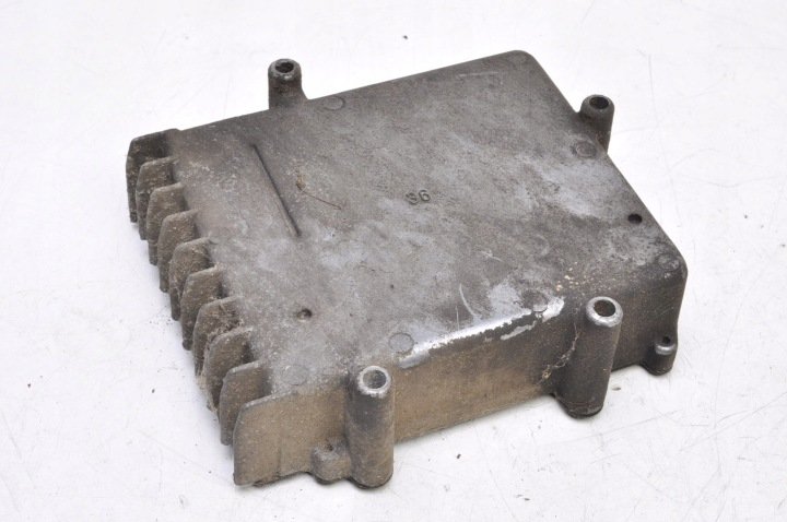 CHRYSLER-VOYAGER-III-3-3-KOMPUTER-SILNIKA-04686760AC CHRYSLER VOYAGER III 3.3 KOMPUTER SILNIKA 04686760AC