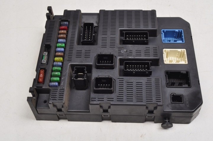CITROEN-C4-I-1-6-HDI-SKRZYNKA-MODUL-BSI-9663798580 CITROEN C4 I 1.6 HDI SKRZYNKA MODUŁ BSI 9663798580