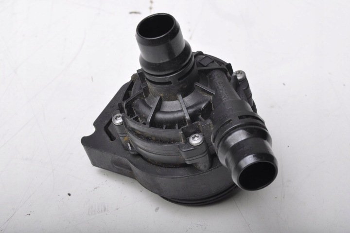 CITROEN C4 III E-C4 POMPA WODY 9833874480