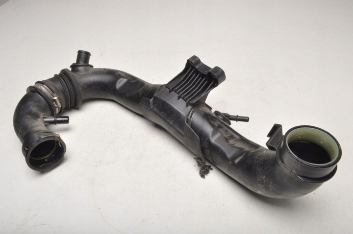FORD FIESTA MK8 1.0 RURA DOLOT POWIETRZA L1B1-9C623-AC