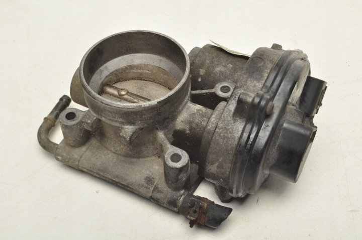 FORD FOCUS C-MAX 1.8 PRZEPUSTNICA VP4M5U-9E927-A VP2S6U-9E928-AA