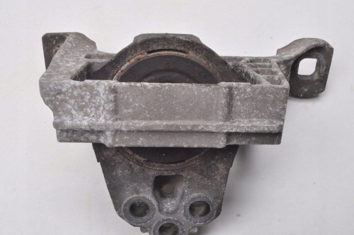 FORD TOURNEO CONNECT MK2 1.5 TDCI ŁAPA PODUSZKA SILNIKA F1F1-6F012-BA