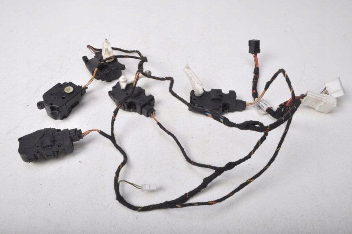 JAGUAR-XE-SILNICZEK-NAGRZEWNICY-NAWIEWU-WIAZKA-MF116880-8390-GX73-19949-AA JAGUAR XE SILNICZEK NAGRZEWNICY NAWIEWU WIĄZKA MF116880-8390 GX73-19949-AA