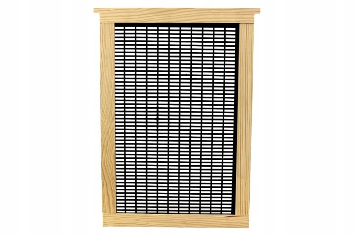 Krata-plastikowa-Warszawska-Poszerzana-pionowa-w-obudowie-drewnianej Krata plastikowa Warszawska Poszerzana pionowa w obudowie drewnianej