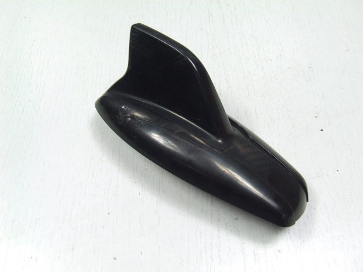LAND-ROVER-DISCOVERY-ANTENA-RADIA-dachowa-rekin-CPLA-19C089-FD LAND ROVER DISCOVERY ANTENA RADIA dachowa rekin CPLA-19C089-FD