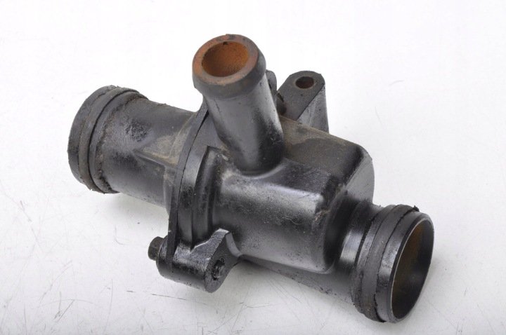 LAND-ROVER-FREELANDER-L314-1-8-OBUDOWA-TERMOSTATU LAND ROVER FREELANDER L314 1.8 OBUDOWA TERMOSTATU