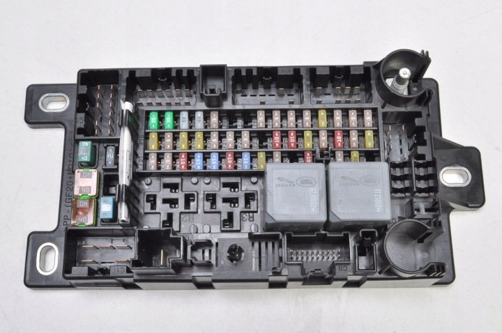 LAND-ROVER-RANGE-ROVER-EVOQUE-L551-1-5-SKRZYNKA-MODUL-BSI-K8D2-14A073-BE LAND ROVER RANGE ROVER EVOQUE L551 1.5 SKRZYNKA MODUŁ BSI K8D2-14A073-BE