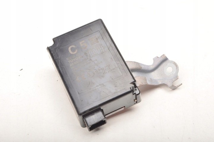 LEXUS-CT-200h-MODUL-CISNIENIA-POWIETRZA-W-OPONIE-89760-76051 LEXUS CT 200h MODUŁ CIŚNIENIA POWIETRZA W OPONIE 89760-76051