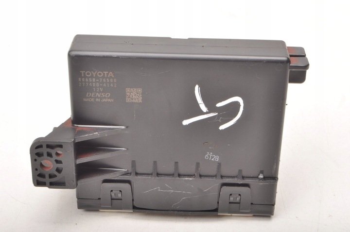 LEXUS-CT-200h-MODUL-STEROWNIK-WZMACNIACZA-88650-76500 LEXUS CT 200h MODUŁ STEROWNIK WZMACNIACZA 88650-76500