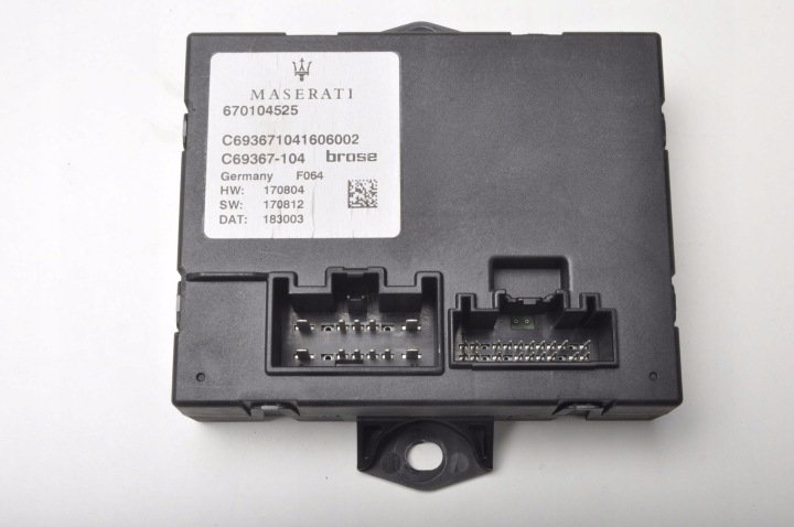 MASERATI-LEVANTE-SQ4-MODUL-KLAPY-670104525-19R MASERATI LEVANTE SQ4 MODUŁ KLAPY 670104525 19R