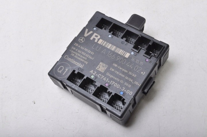 MERCEDES-KLASA-A-W176-MODUL-DRZWI-A1669004402 MERCEDES KLASA A W176 MODUŁ DRZWI A1669004402