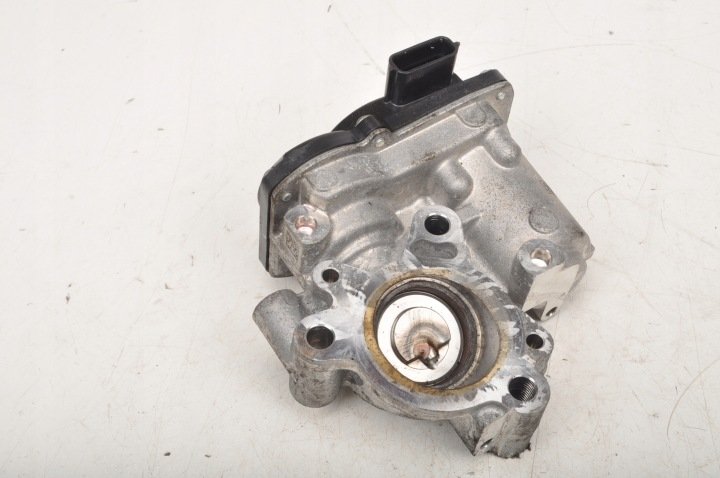 MERCEDES-KLASA-A-W177-1-5D-ZAWOR-EGR-147100361R MERCEDES KLASA A W177 1.5D ZAWÓR EGR 147100361R