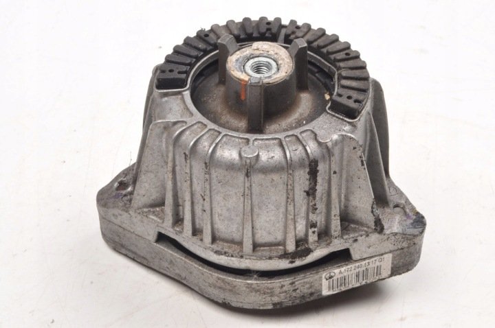 MERCEDES SLK III W172 R172 2.2 ŁAPA PODUSZKA SILNIKA A1722401317