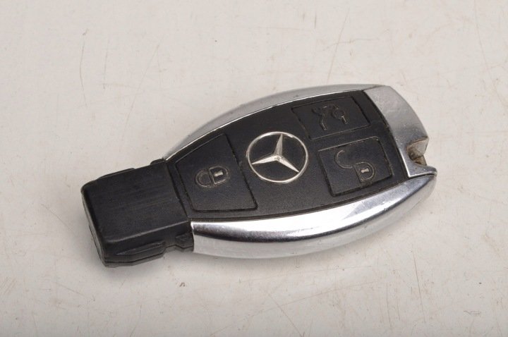 MERCEDES W117 KLUCZYK PILOT A1179008600