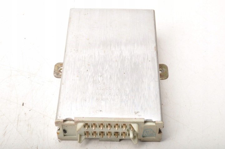 MERCEDES W123 2.3 MODUŁ TEMPOMATU 0035450832