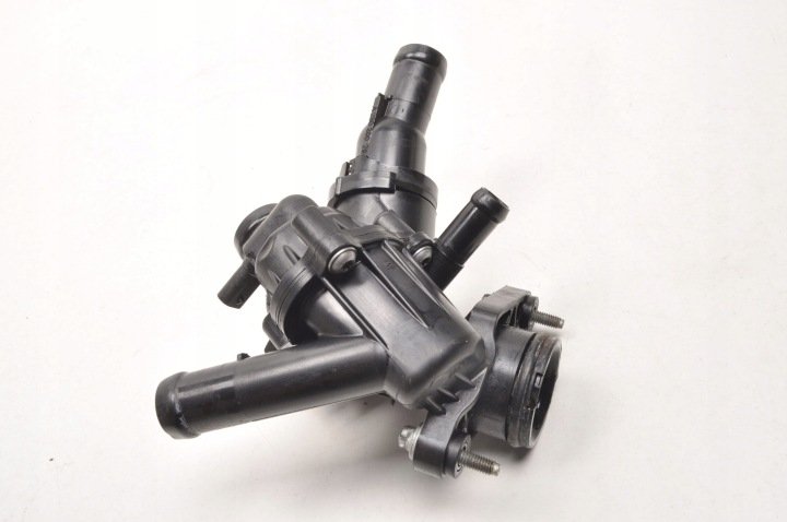 MERCEDES W177 2.0 OBUDOWA TERMOSTATU A2602002900