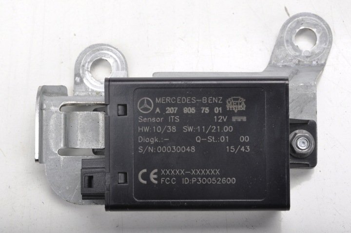 MERCEDES W207 MODUŁ STEROWNIK KAMERY A2079057501