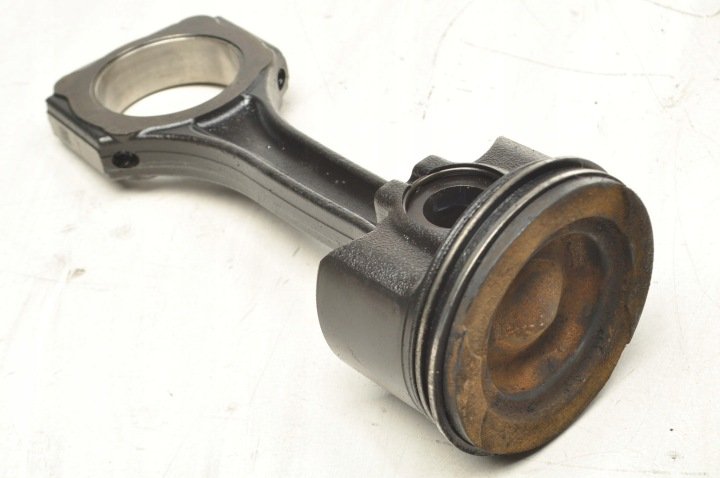 MERCEDES W213 2.0 TŁOK Z KORBOWODEM 082318