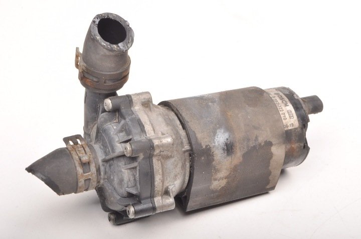 MERCEDES-W221-4-7-V8-POMPKA-WODY-0392022010 MERCEDES W221 4.7 V8 POMPKA WODY 0392022010