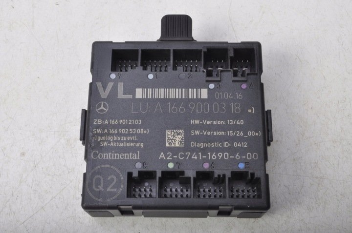 MERCEDES X117 W117 MODUŁ DRZWI LEWY PRZÓD