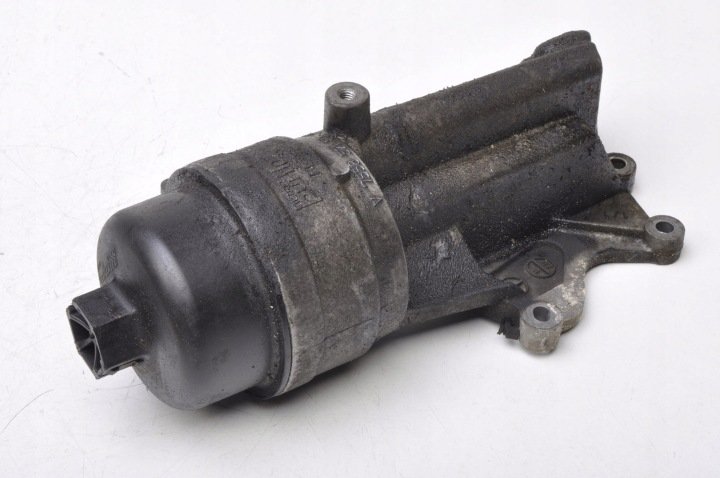 MINI-R56-1-4-CHLODNICZKA-PODSTAWA-FILTRA-OLEJU-7558521 MINI R56 1.4 CHŁODNICZKA PODSTAWA FILTRA OLEJU 7558521