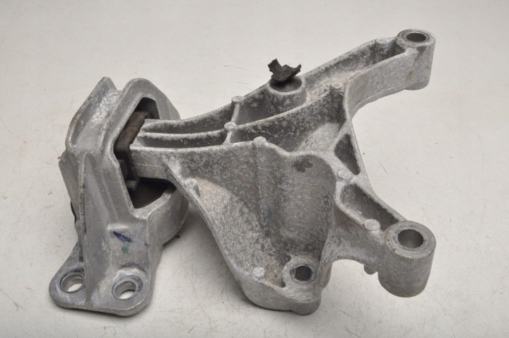 NISSAN-JUKE-II-F16-LAPA-PODUSZKA-SILNIKA-112325208R NISSAN JUKE II F16 ŁAPA PODUSZKA SILNIKA 112325208R