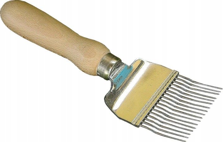 Odsklepiacz-widelcowy-profilowany-z-raczka-drewniana-4022 Odsklepiacz widelcowy profilowany z rączką drewnianą - 4022