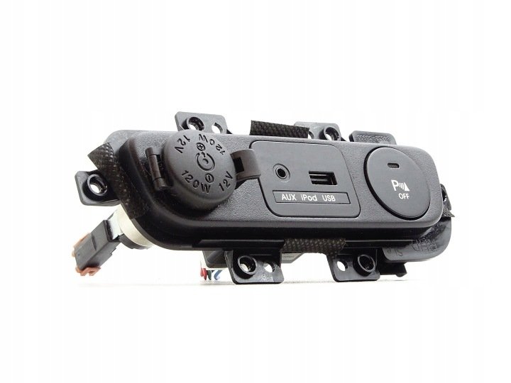 PANEL-GNIAZDO-USB-AUX-IPOD-PRZELACZNIK-PDC-12V-KIA-SPORTAGE-III PANEL GNIAZDO USB AUX IPOD PRZEŁĄCZNIK PDC 12V KIA SPORTAGE III