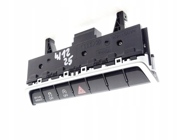PANEL-PRZELACZNIK-SWIATEL-AWARYJNYCH-TRYBU-JAZDY-AUDI-A3-8Y-83A925301G PANEL PRZEŁĄCZNIK ŚWIATEŁ AWARYJNYCH TRYBU JAZDY AUDI A3 8Y 83A925301G