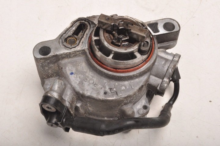 PEUGEOT 3008 PARTNER III 1.5 1.6 POMPA VACUM 9850109580