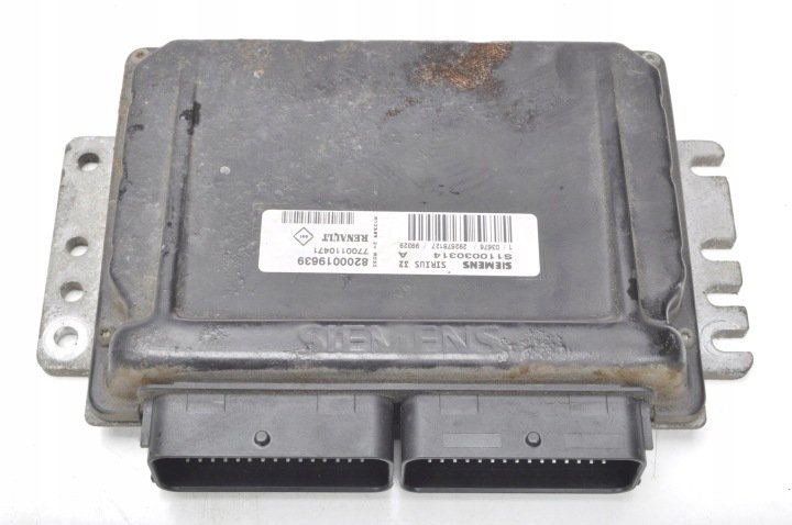 RENAULT CLIO II 1.4 KOMPUTER STEROWNIK SILNIKA S110030314 8200019639